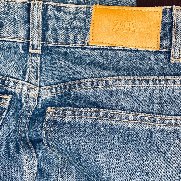 ZARA WIDE LEG HIGH WAIST JEANS - Picture 8 of 9